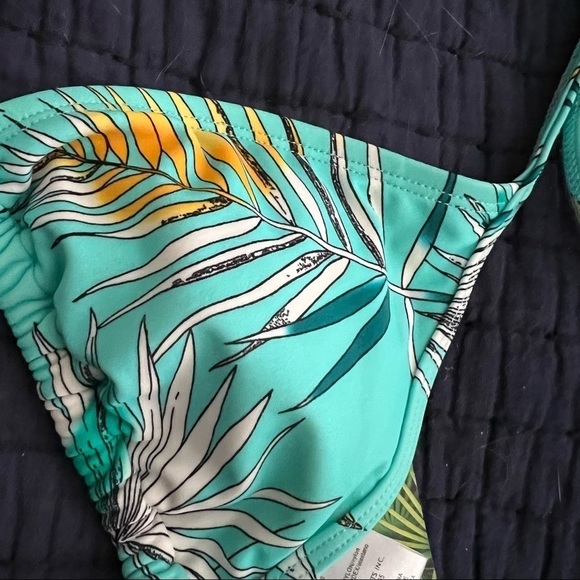 NWT Tropical Bikini Top - Picture 2 of 5